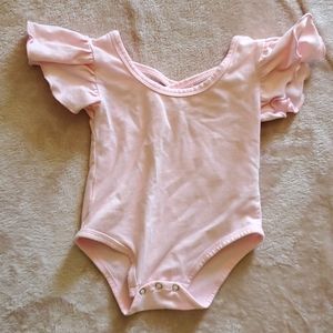 Ruffle sleeve bodysuit